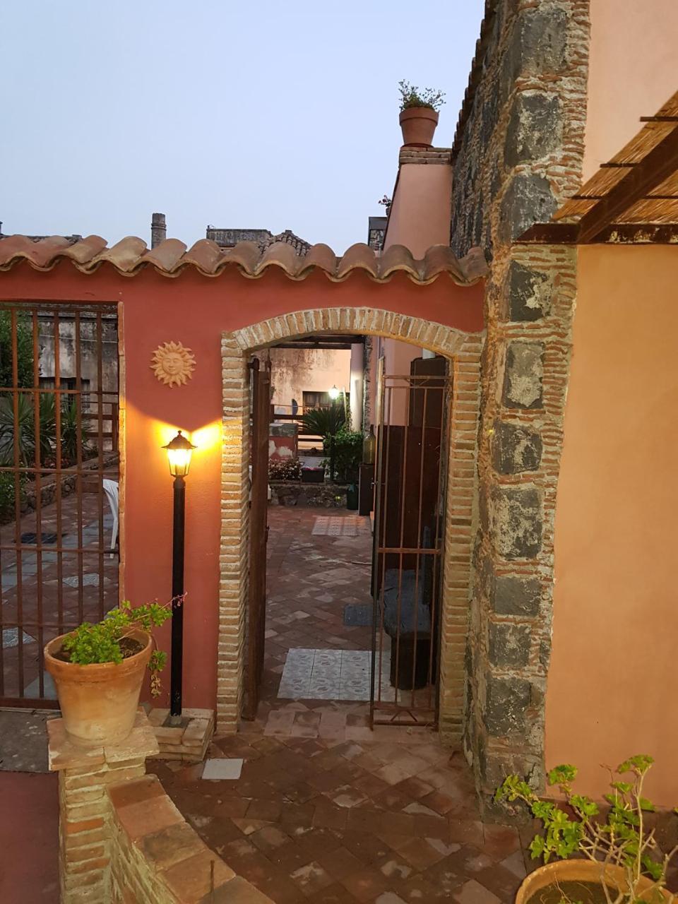 Villa Original Sicily House à Santa Venerina Extérieur photo